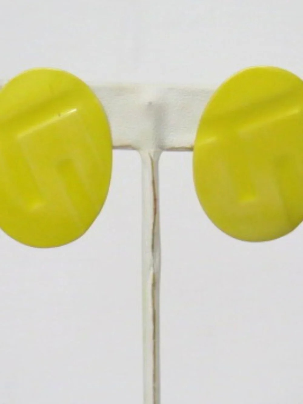 Vintage Yellow Oval Clip On Earrings Retro Statement Costume Jewelry